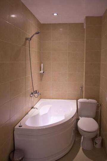 Фото номера Люкс с балконом Отель Hotel Royal Bath г. Баня 16