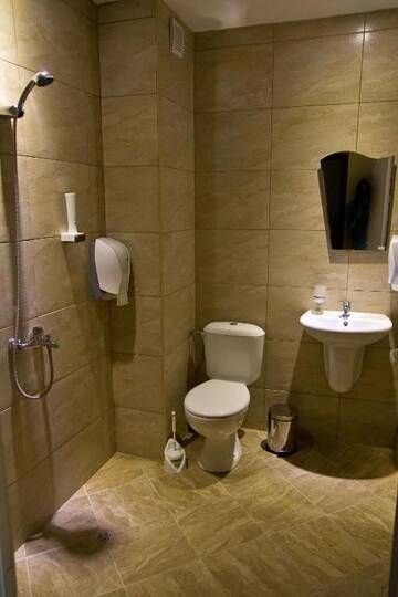 Фото номера Одноместный номер &quot;Комфорт&quot; с балконом Отель Hotel Royal Bath г. Баня 4