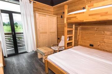 Фото номера Трехместный номер с видом на горы Отель Villa Victoria Thermal Spa г. Баня 4