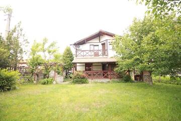 Фото номера Таунхаус с 3 спальнями Дома для отпуска Guest House Gradina г. Баня 11