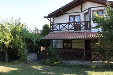 Фото номера Таунхаус с 3 спальнями Дома для отпуска Guest House Gradina г. Баня 21