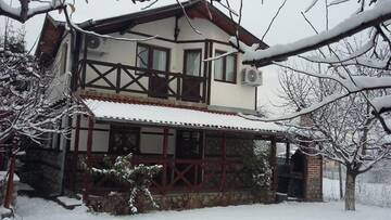 Фото номера Таунхаус с 3 спальнями Дома для отпуска Guest House Gradina г. Баня 86